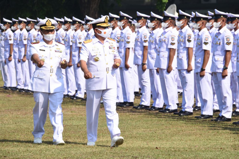 Dankodikdukum Laksma TNI Budi Raharjo saat penutupan pendidikan