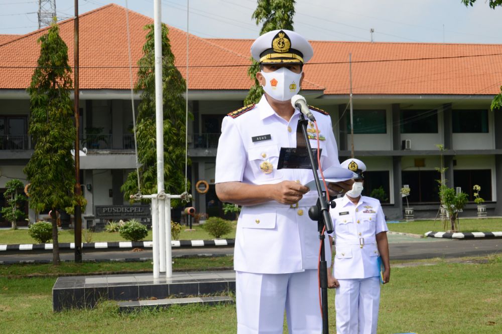 Penutupan pendidikan tersebut dipimpin Wadan Kodikdukum Kolonel Laut (S) Agus Karyanto