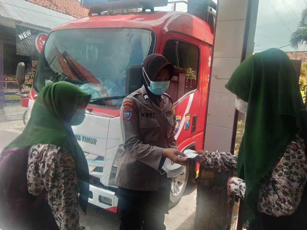 Mobil Gerai Vaksin Presisi keliling di Bangkalan