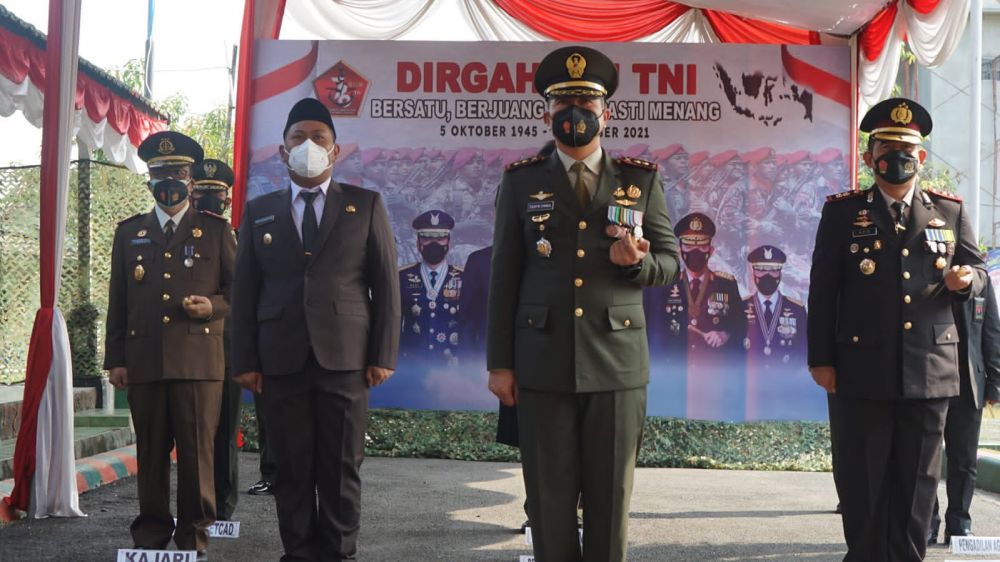 Secara Virtual, Kapolres Gresik Ikuti Upacara HUT TNI ke-76