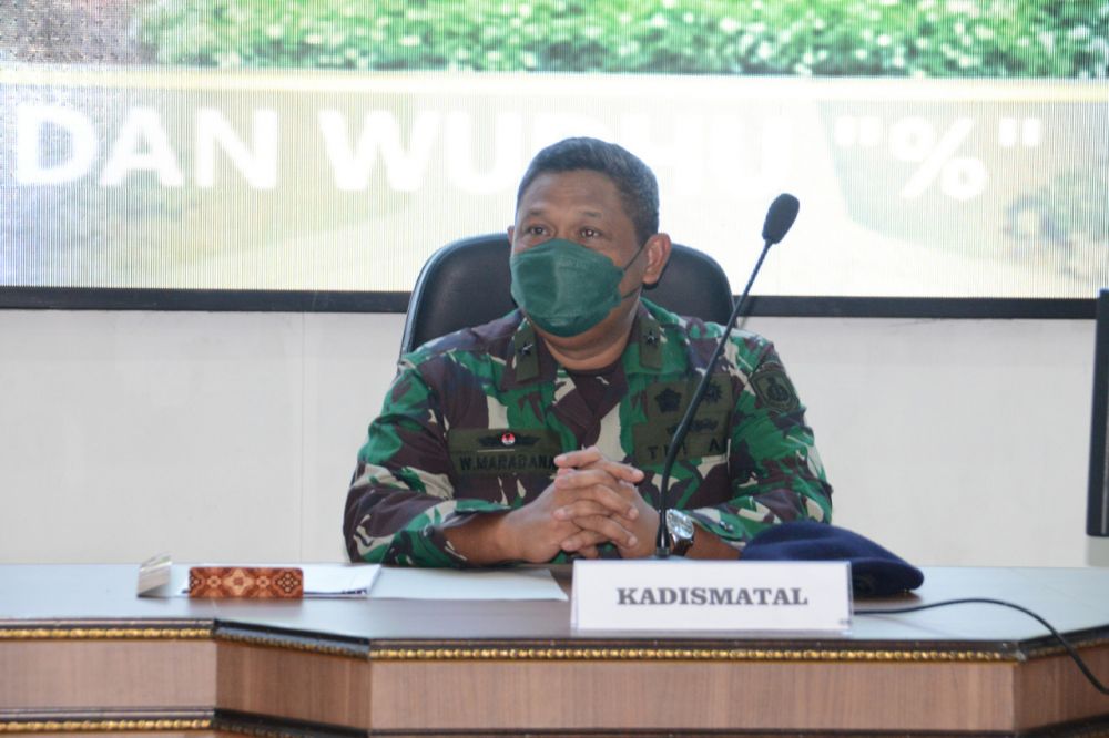 Kadismatal Laksma TNI l Wayan Maradana saat memberikan pembekalan