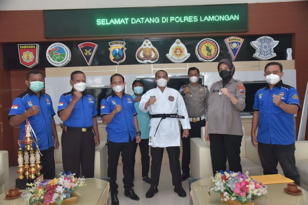 Kapolres Lamongan AKBP Miko Indrayana saat menerima kunjungan pengurus INKANAS