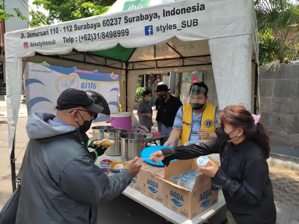 Patria Berbagi Makanan Gratis di Tengah Pandemi Covid-19