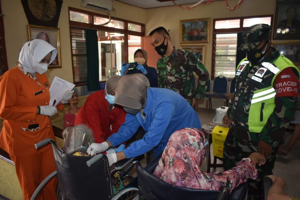 Kodim tipe A 0831/ST gelar Vaksin untuk para lansia