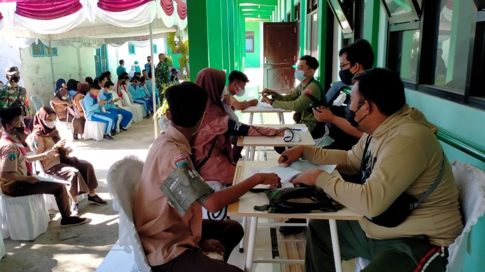 Serbuan Vaksin Pelajar dan Difabel di Sampang