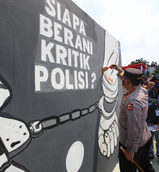 Kapolri Jenderal Polisi Listyo Sigit Prabowo saat membuka Festival Mural Bhayangkara