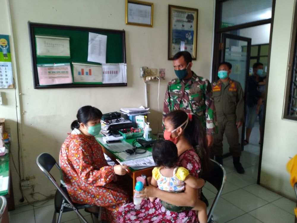 Babinsa Koramil Benowo lakukan pendampingan Vaksin warga binaan