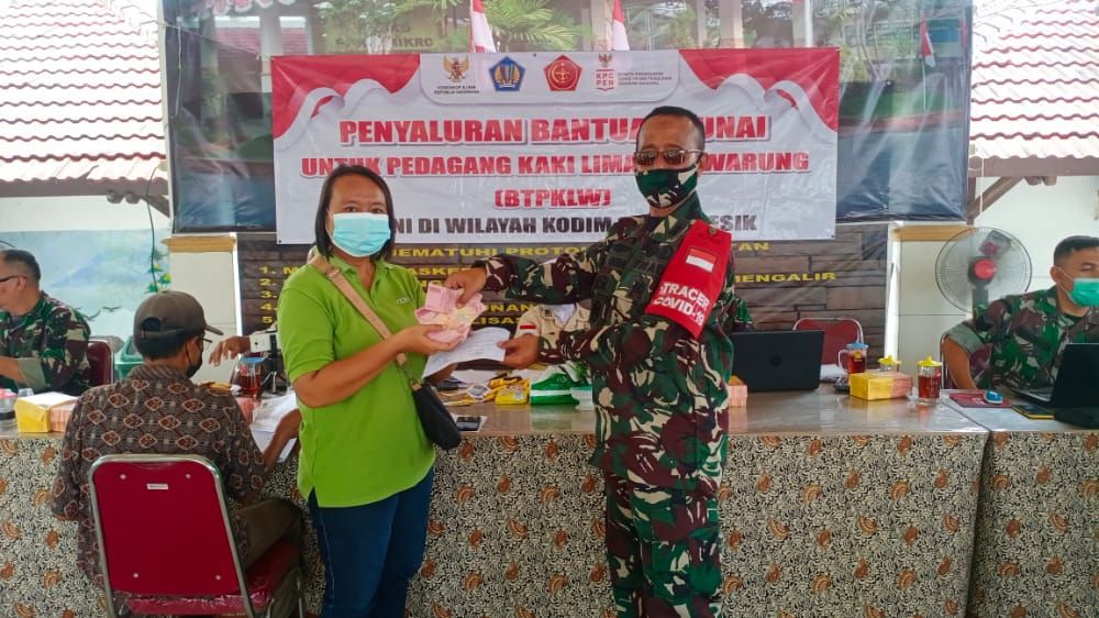 BTPKLW-TNI di salurkan ke warga terdampak pandemi Covid-19
