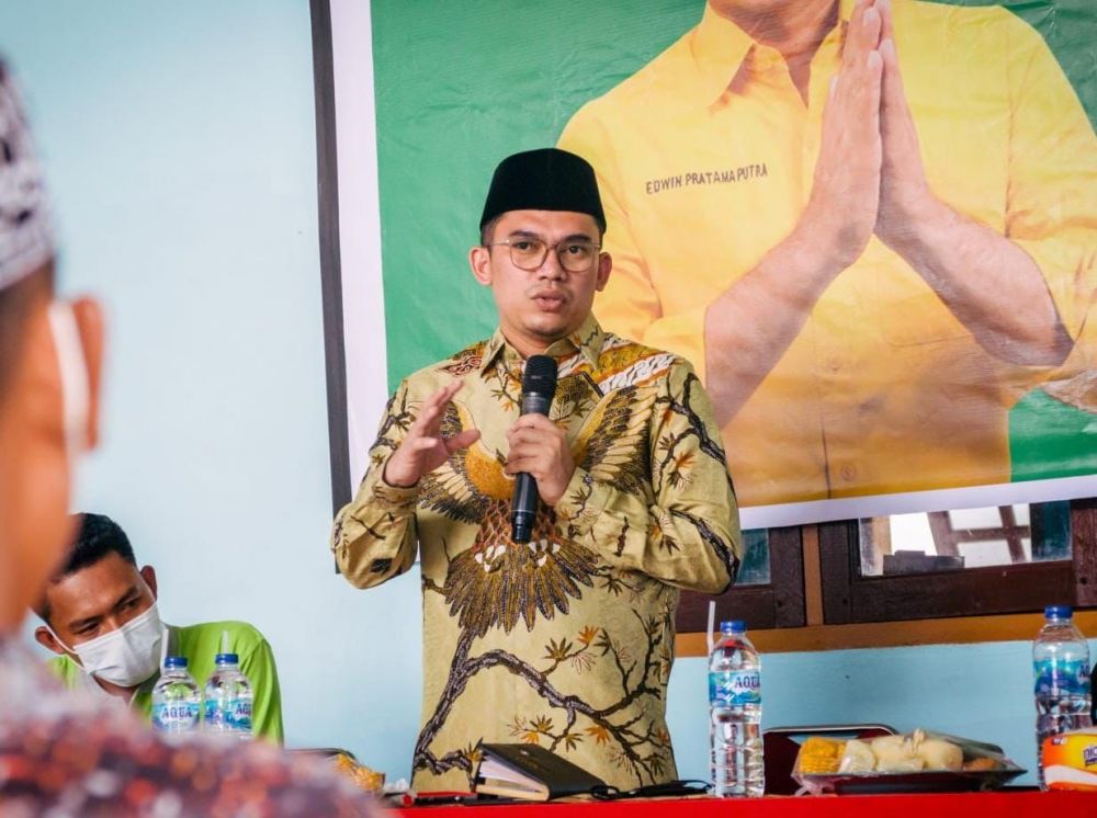 Senator Riau Edwin Pratama Putra