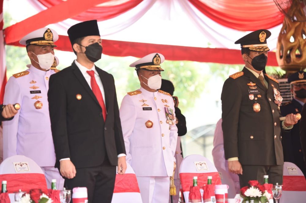 Wadan Kodiklatal Laksamana Muda TNI Agus Hariadi saat menghadiri upacara peringatan Hari Pahlawan