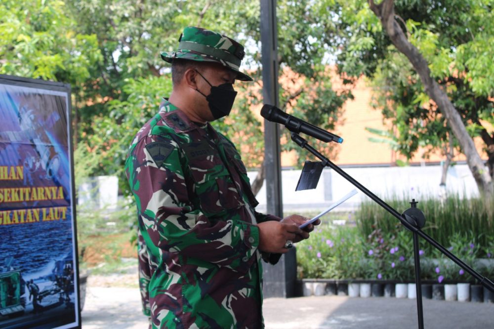 Prajurit Puslatmar Kodiklat Selenggarakan Latihan Tanggulangi Banjir