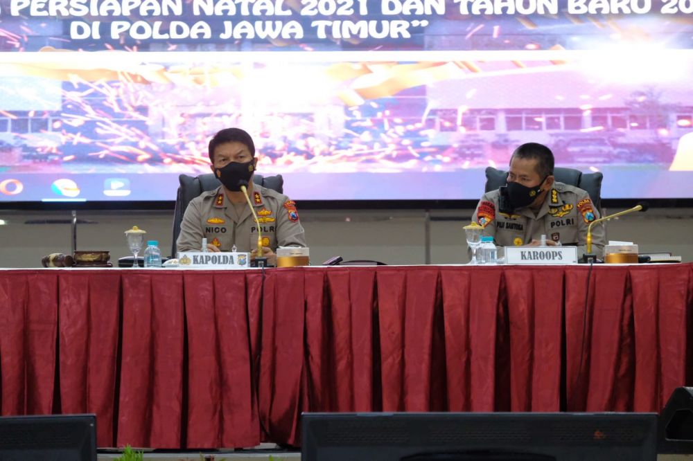 Kapolda Jatim Irjen Pol Dr Nico Afinta gelar Anev jelang Natal 2021 dan tahun baru 2022