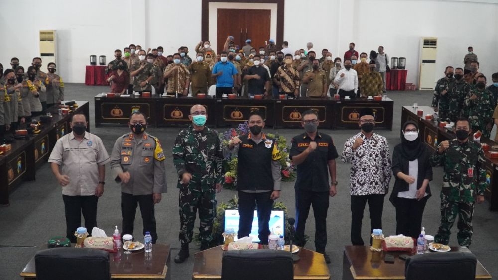 Kapolrestabes Surabaya Kombes Pol A. Yusep Gunawan gelar FGD jelang persiapan Nataru