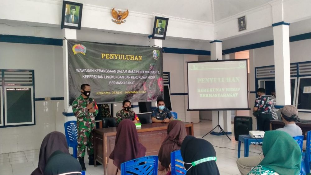 Kodim Sampang saat aplikasi praktek MTT di Kelurahan Banyuanyar