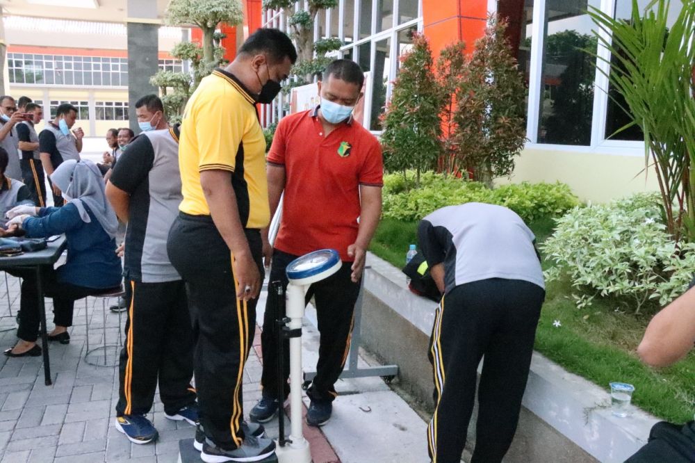 Pengecekan over weight rutin tiap 6 bulan sesuai instruksi dari Polri