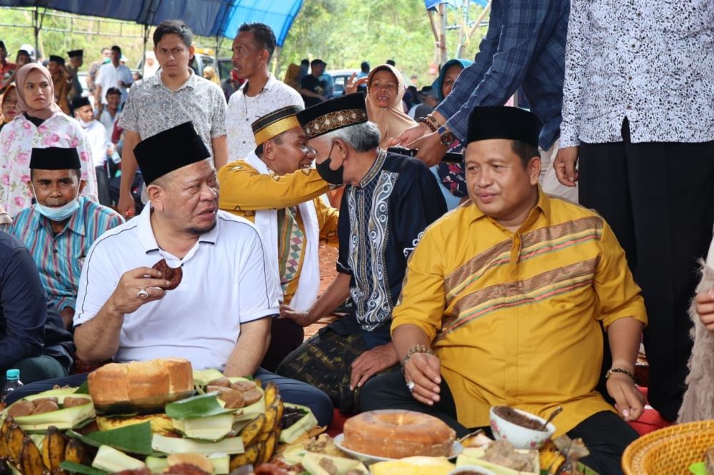 Ketua DPD RI AA LaNyalla Mahmud Mattalitti saat kunker di Muna
