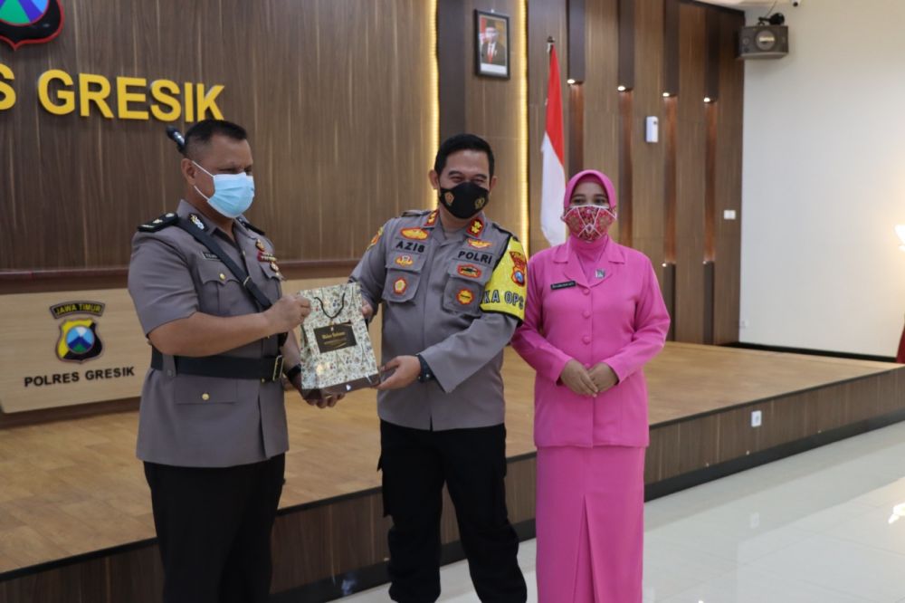 Kapolres Gresik AKBP Mochamad Nur Azis sesaat setelah upacara Sertijab