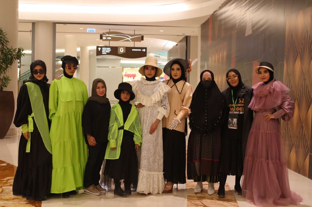 SZmodelmanagement saat gelar Muslim Fashion Icon akhir tahun di Ciputra World Surabaya