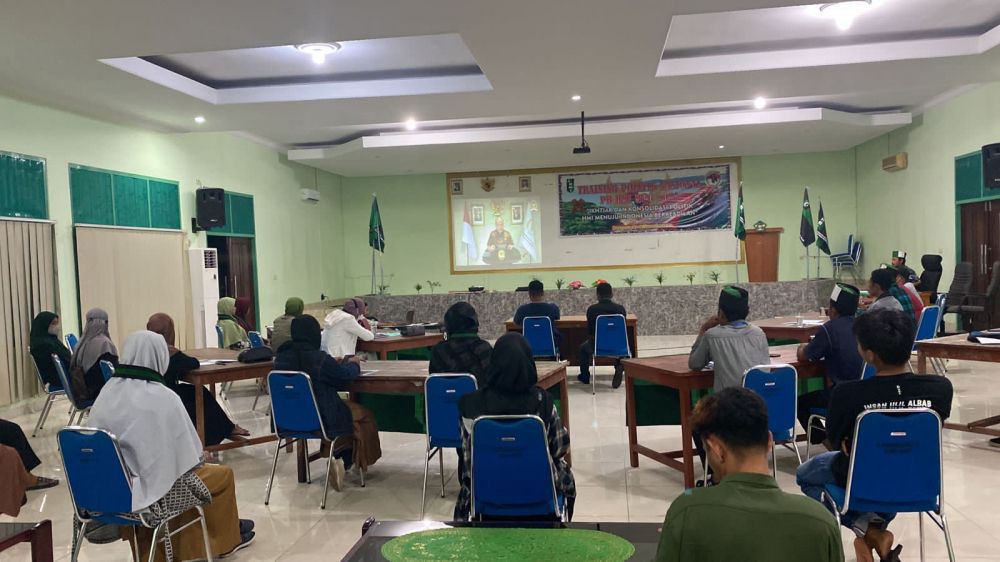 Ketua DPD RI AA LaNyalla Mahmud Mattalitti saat memberikan orasi secara virtual