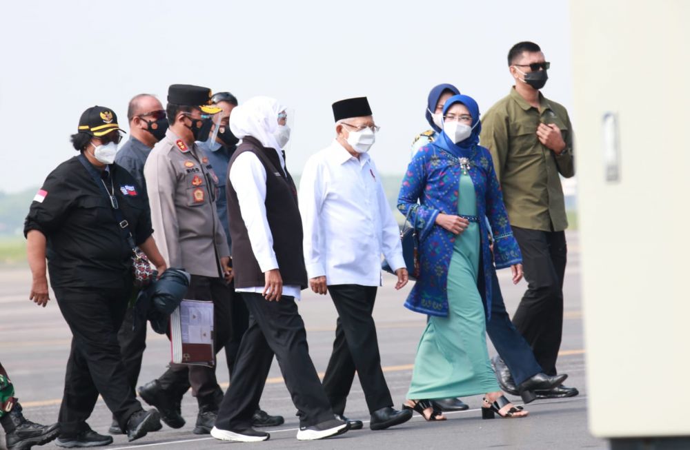 Wakil Presiden RI didampingi Forkopimda Jatim di Juanda Sidoarjo
