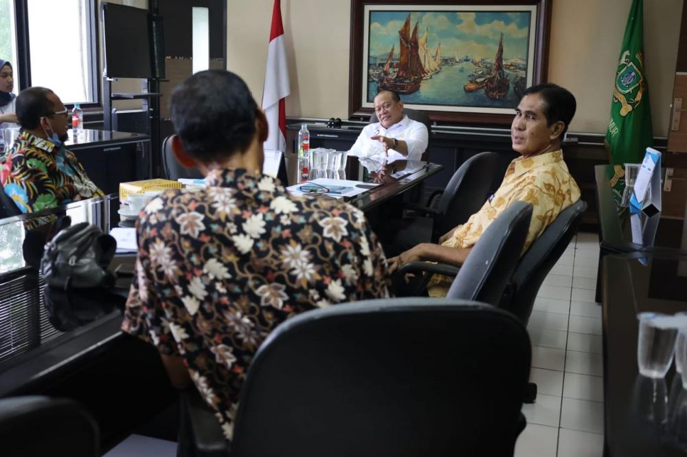 Ketua DPD RI AA LaNyalla Mahmud Mattalitti saat bertemu DPD Pelra