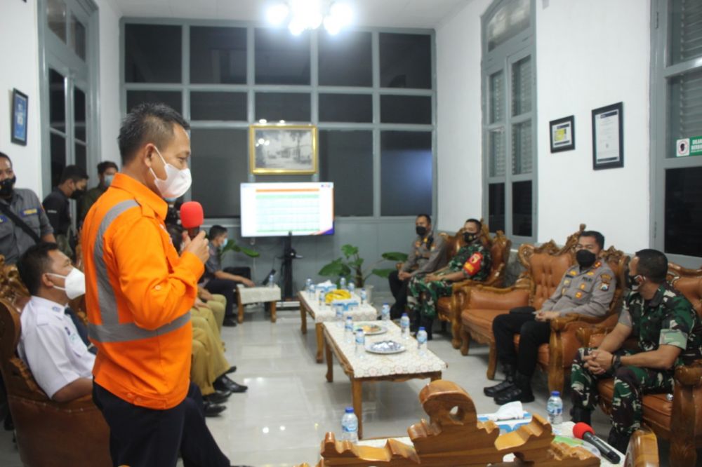 Forkopimda Jember lakukan kunjungan ke gereja, Mall dan stasiun dalam rangka pengamanan Nataru