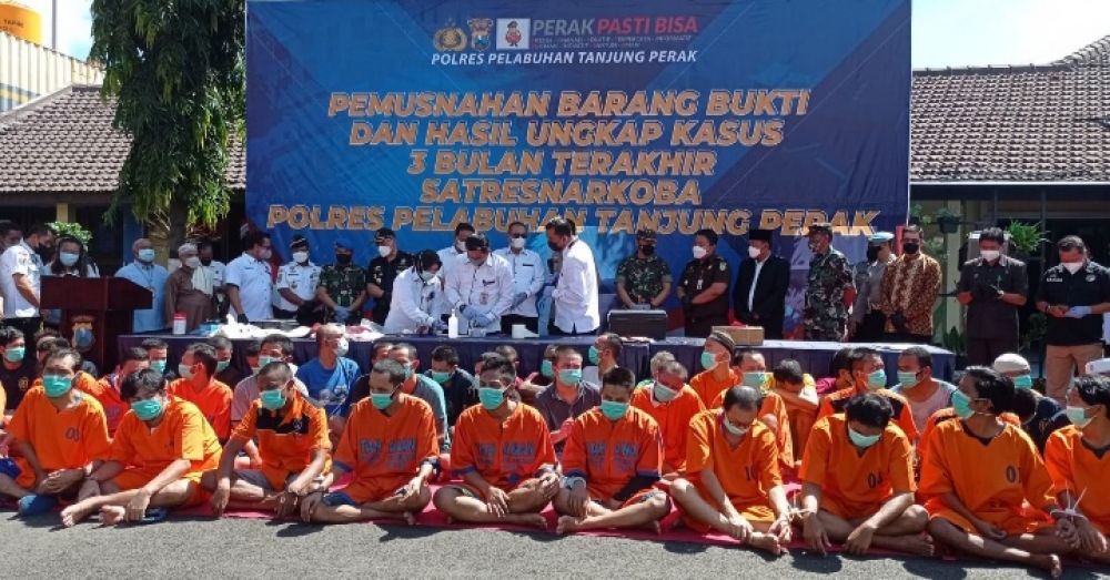 Polres Tanjung Perak Gelar Pemusnahan Barang Bukti Pil Extasi 1.660 dan Sabu 6,5 Kilogram