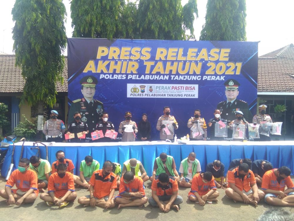 Polres Tanjung Perak Gelar Capaian Kasus di Penghujung Tahun 2021