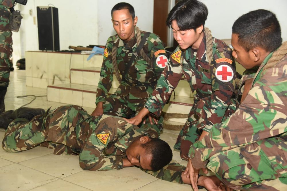 Siswa Pusdikkes Kodiklatal Asah Keahlian di Puslatpur Karang Tekok