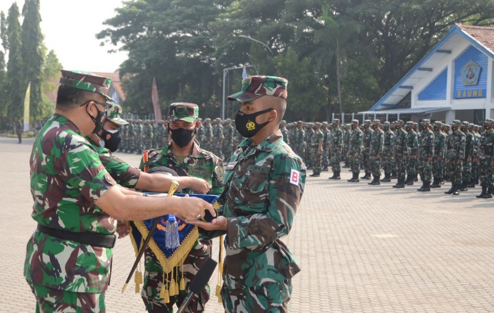 Dankodiklatal Lantik Siswa Dikmata TNI AL Angkatan XLI/1