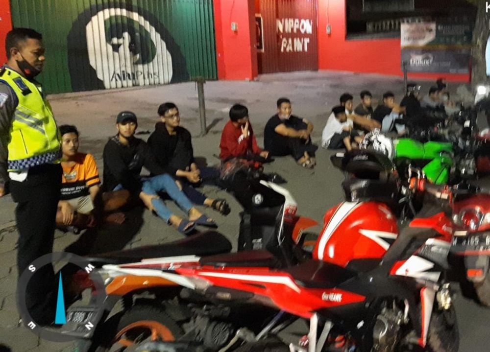 Polres Gresik tertibkan belasan remaja dan motor untuk balap liar