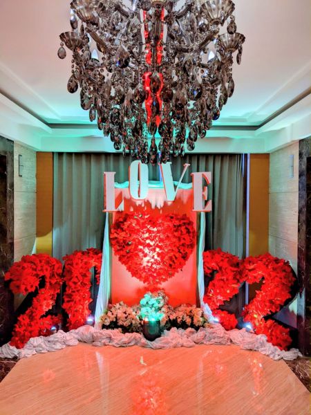 Hotel Whyndam Surabaya siapkan moments di hari Valentine