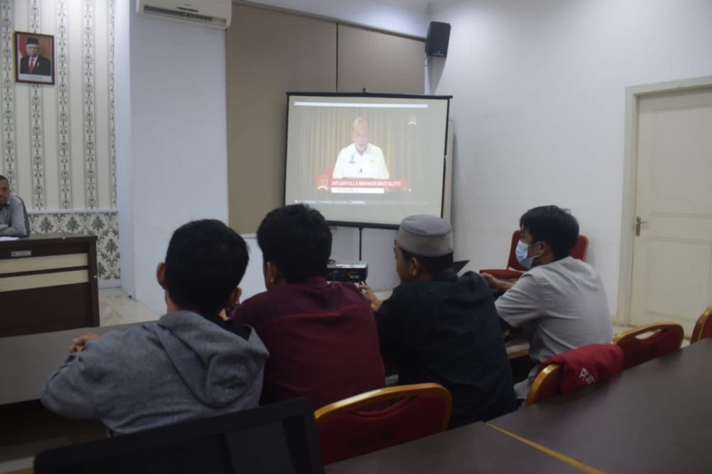 Ketua DPD RI AA LaNyalla Mahmud Mattalitti saat melakukan vicon