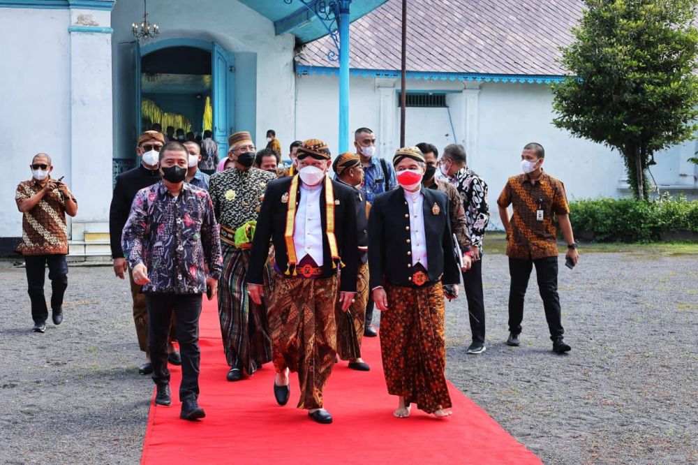 Ketua DPD RI AA LaNyalla Mahmud Mattalitti saat kunker ke Kesunanan Surakarta 