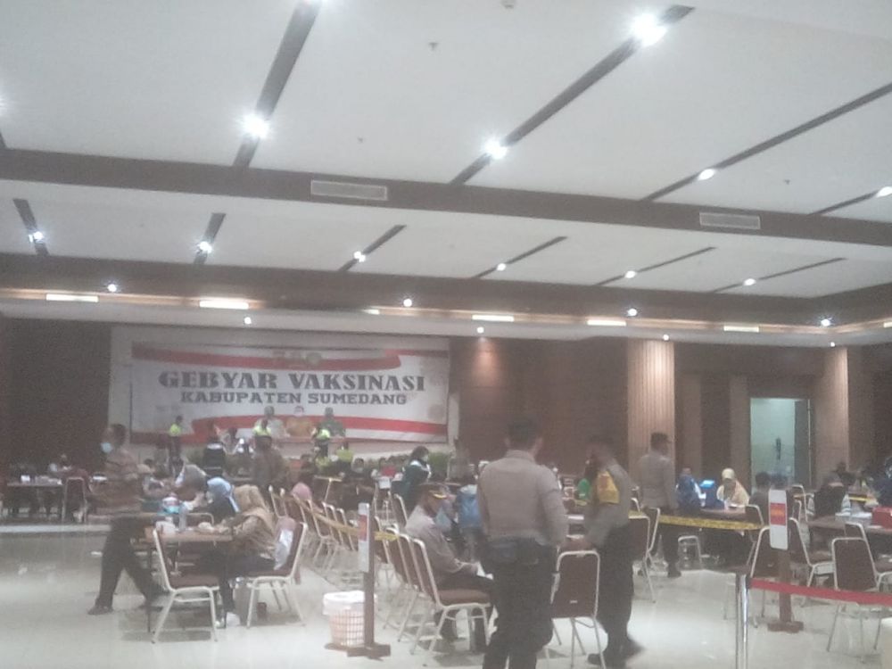 Gebyar Vaksin Booster se-Kabupaten Sumedang di Mall Asia Plaza