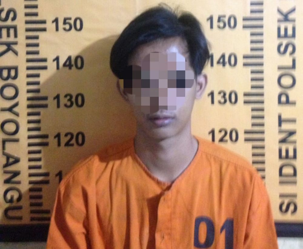 Tersangka diamankan Polisi beserta barang buktinya