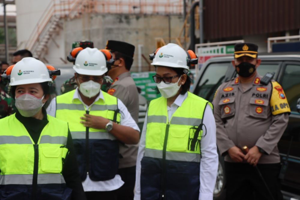 Kapolres Gresik Dampingi Ketua DPR RI Puan Maharani Cek Produksi Minyak Goreng