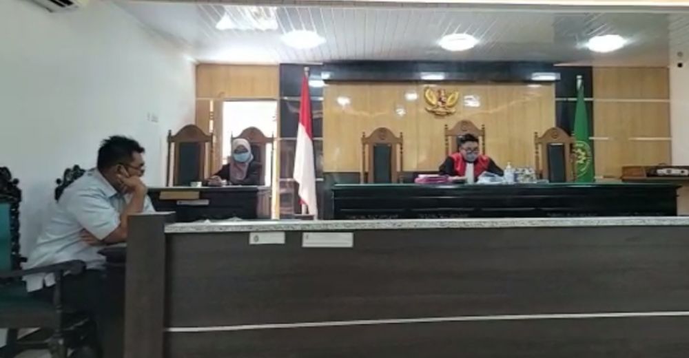 Saat sidang berlangsung Hakim membacakan hasil putusan hari ini