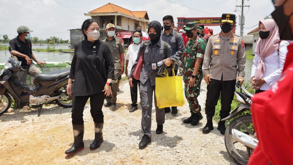 Ketua DPR RI Puan Maharani saat tinjau lokasi didampingi Forkopimda Jatim