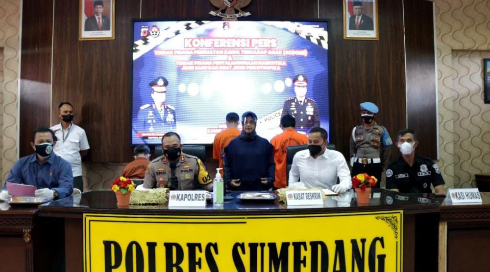 Saat dimulainya konferensi pers di Mapolres Sumedang
