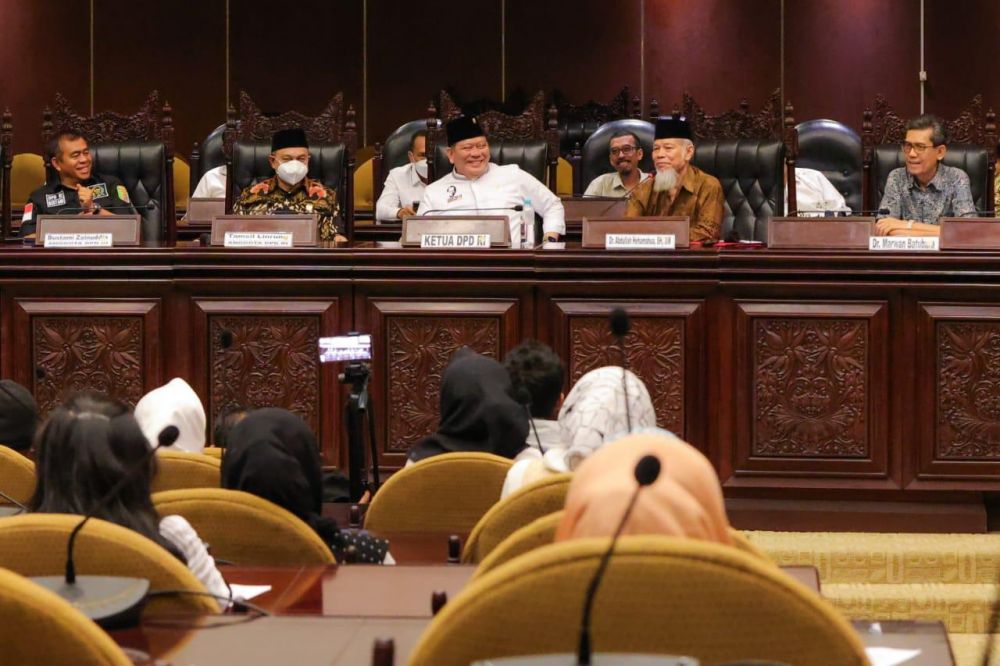 Ketua DPD RI AA LaNyalla Mahmud Mattalitti saat menerima audiensi PNKN
