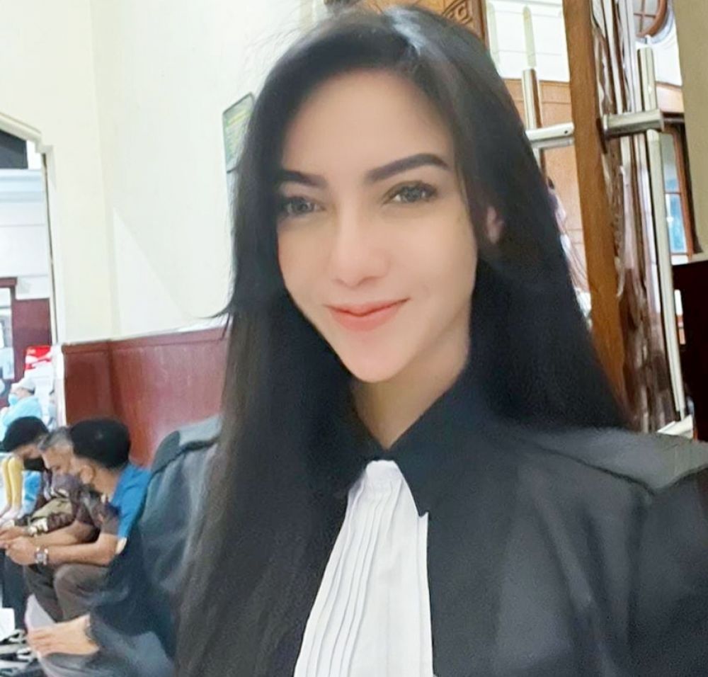 Advokat Rea Herliani SH., Sidang pidana keterangan saksi Ruang Cakra PN Surabaya