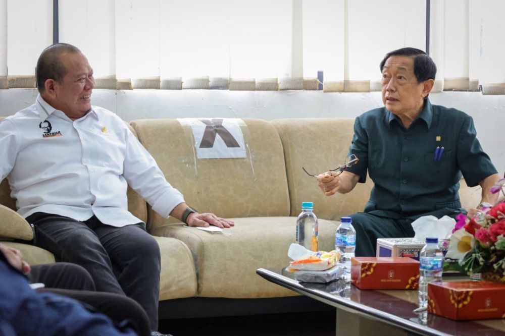 Ketua DPD RI AA LaNyalla Mahmud Mattalitti saat kunjungan ke PT Maspion sambil ber nostalgia 