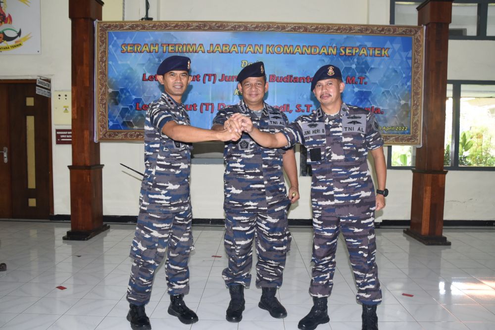 Letkol laut (T) Dedi Junaedi resmi gantikan Letkol laut (T) Juni Heri Budianto