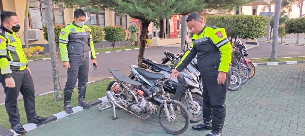 Satlantas Polres Magetan amankan motor balap liar 