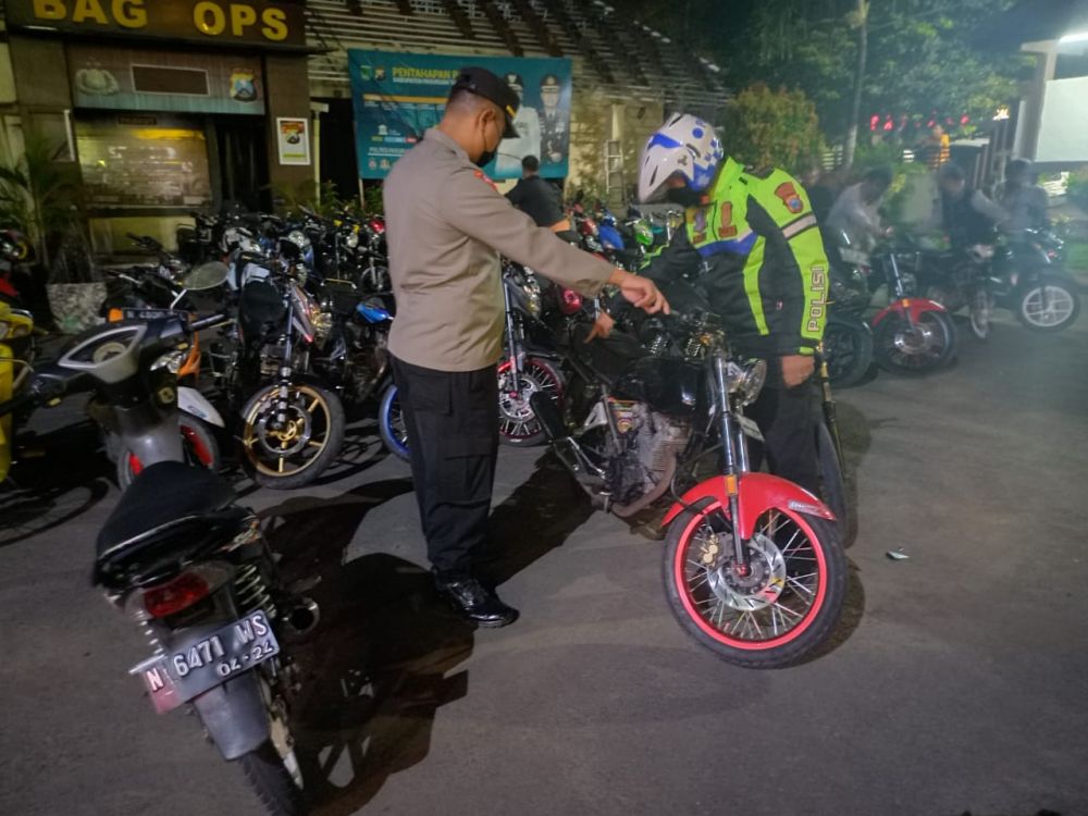 Polisi amankan ratusan motor knalpot bronk resahkan warga saat bulan Ramadhan