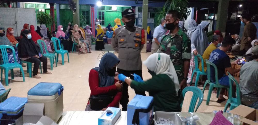 Polres Gresik terus gencarkan vaksin Booster sambut lebaran