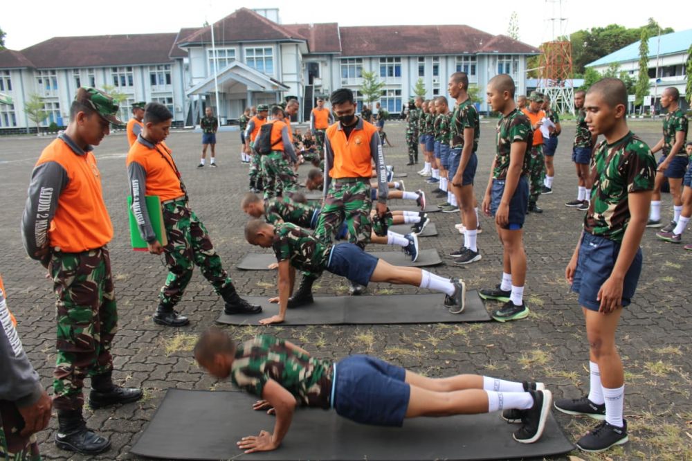 Test Garjas Diikuti 100 Siswa Dikmaba TNI AL Satdik 2 Makassar