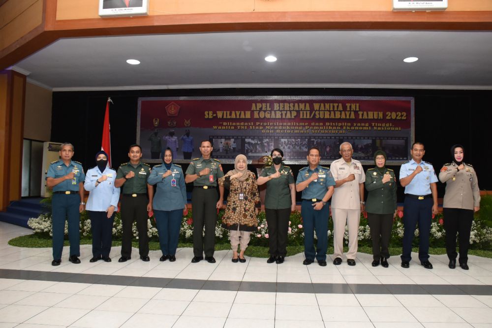 Kodiklatal apel bersama wanita TNI Kogartap lll