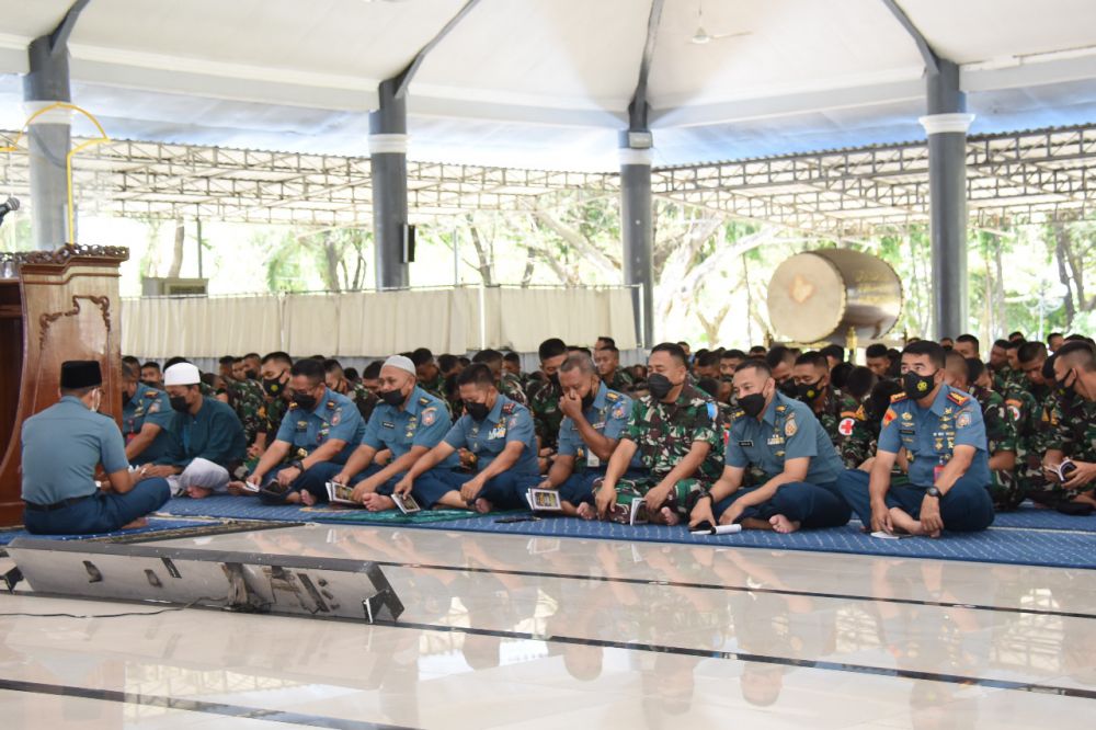 Kodiklatal gelar doa bersama untuk ABK KRI Nanggala 402